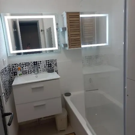 T2,33 M2,quartier Malfato Et Aqualand *