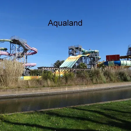 T2,33 M2,quartier Malfato Et Aqualand Apartment