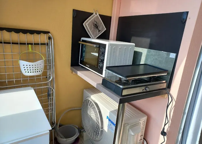 T2,33 M2,quartier Malfato Et Aqualand